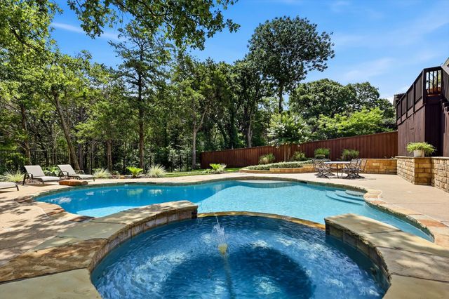 964 Fall Creek, Grapevine, TX 76051