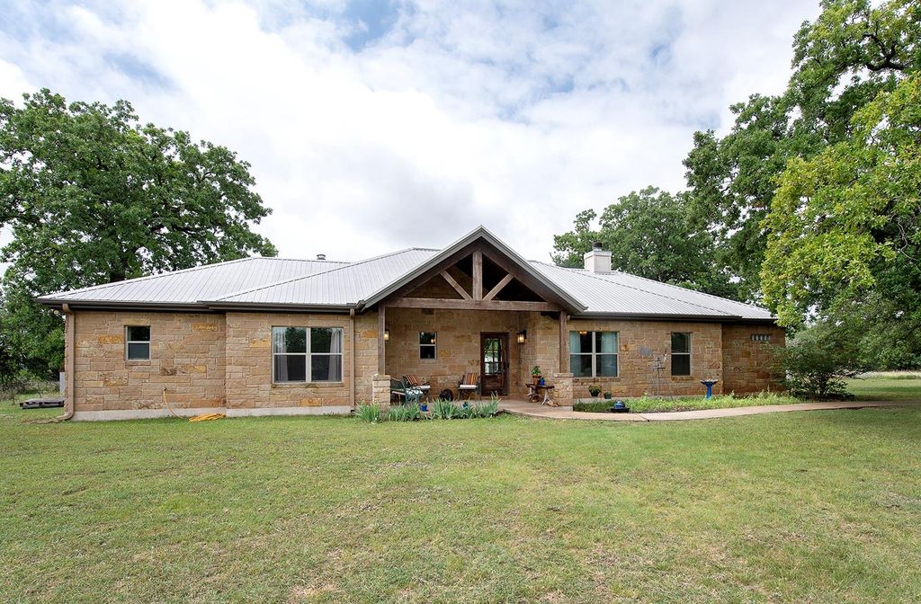 7075 RR 1869 1869, Liberty Hill, TX 78642