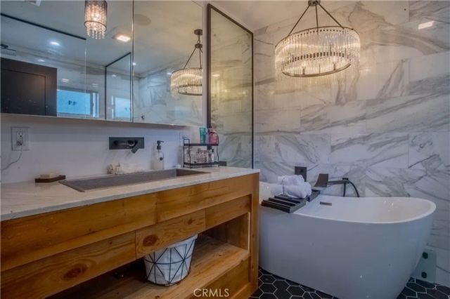 8524 Suva, Downey, CA 90240