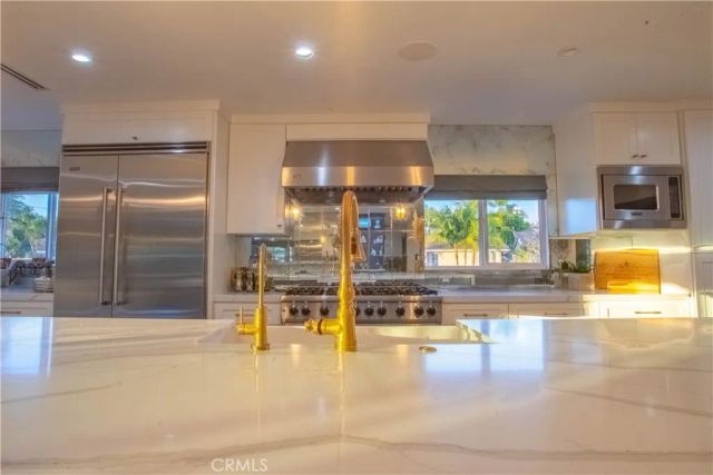 8524 Suva, Downey, CA 90240