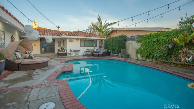 8524 Suva, Downey, CA 90240