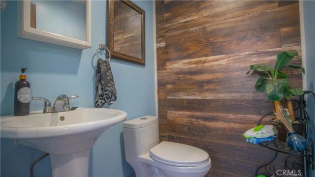 8524 Suva, Downey, CA 90240