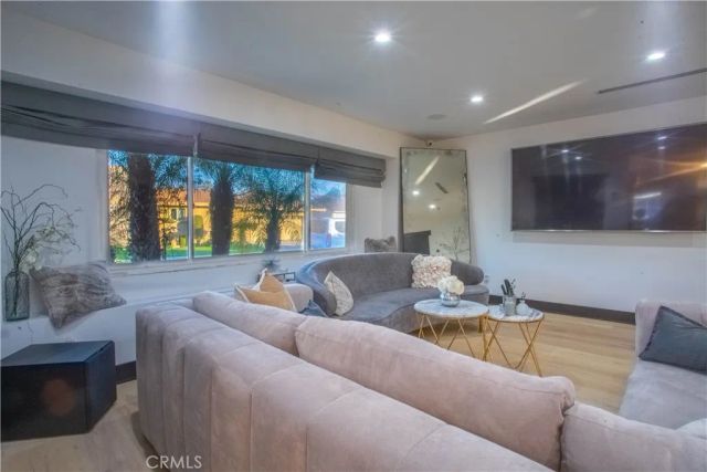 8524 Suva, Downey, CA 90240