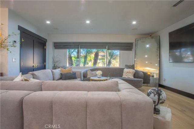 8524 Suva, Downey, CA 90240