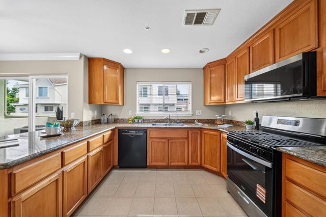 38251 Eggers, Fremont, CA 94536