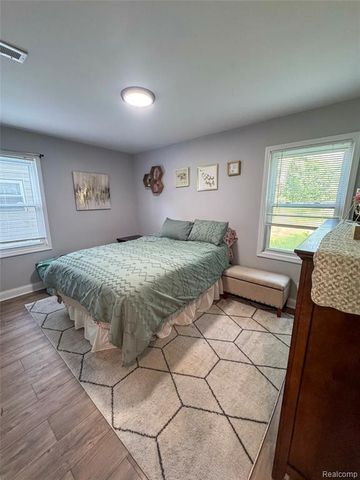 15684 Mcguire Street, Taylor, MI 48180