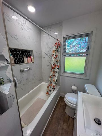 15684 Mcguire Street, Taylor, MI 48180