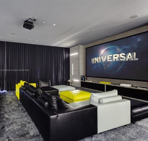 55 SW 9th St 2902, Miami, FL 33130