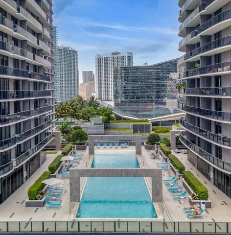 55 SW 9th St 2902, Miami, FL 33130