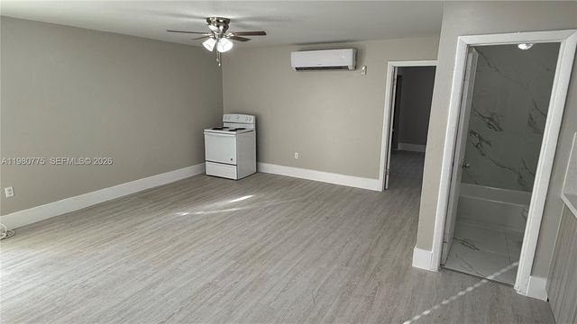 220 NW 12th Street, Pompano Beach, FL 33060