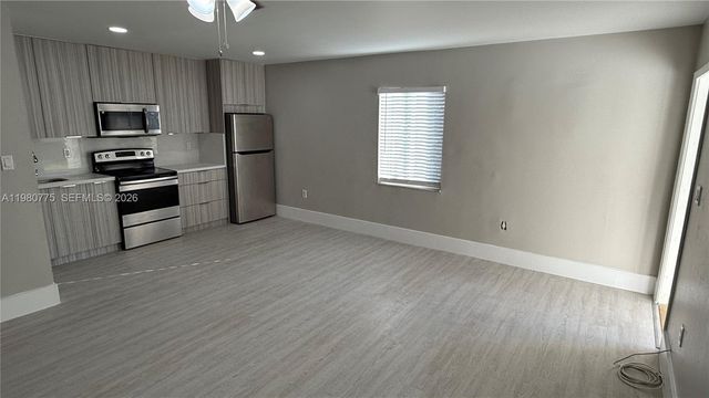 220 NW 12th Street, Pompano Beach, FL 33060