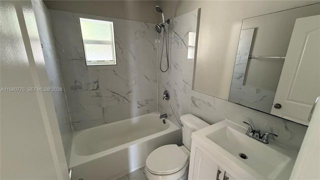 220 NW 12th Street, Pompano Beach, FL 33060