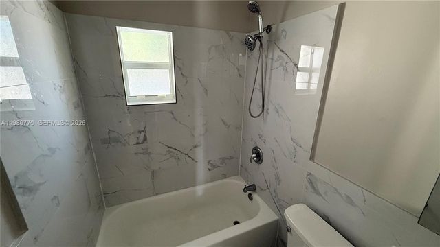 220 NW 12th Street, Pompano Beach, FL 33060