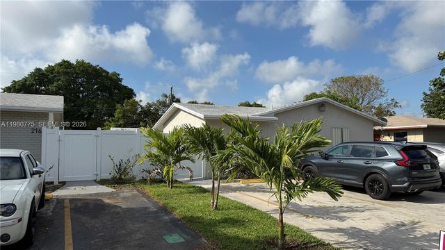 220 NW 12th Street, Pompano Beach, FL 33060
