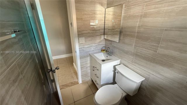 220 NW 12th Street, Pompano Beach, FL 33060