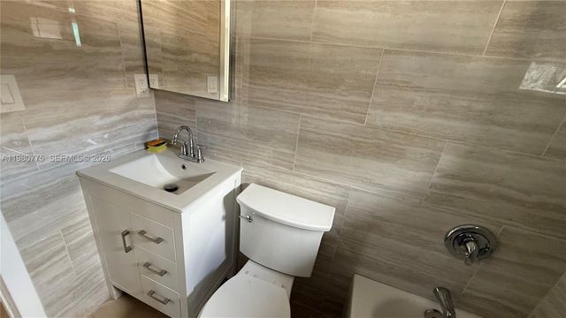 220 NW 12th Street, Pompano Beach, FL 33060