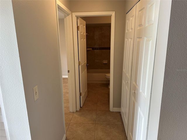 8425 LAURELON PLACE, Temple Terrace, FL 33637