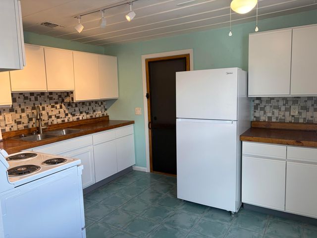 3578 N OLD DIXIE Highway, Delray Beach, FL 33483