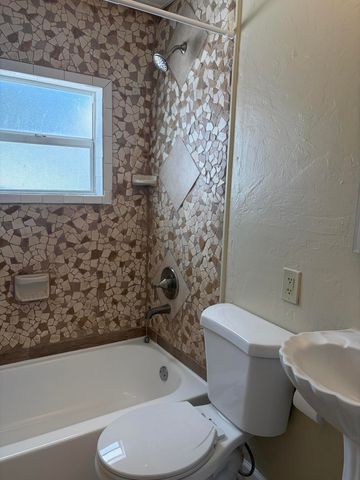 3578 N OLD DIXIE Highway, Delray Beach, FL 33483