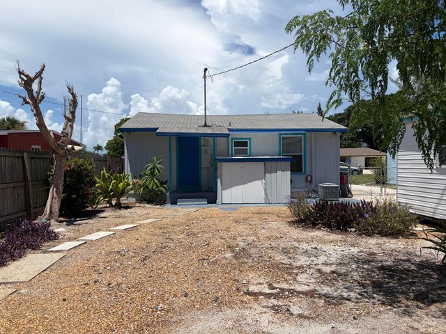 3578 N OLD DIXIE Highway, Delray Beach, FL 33483