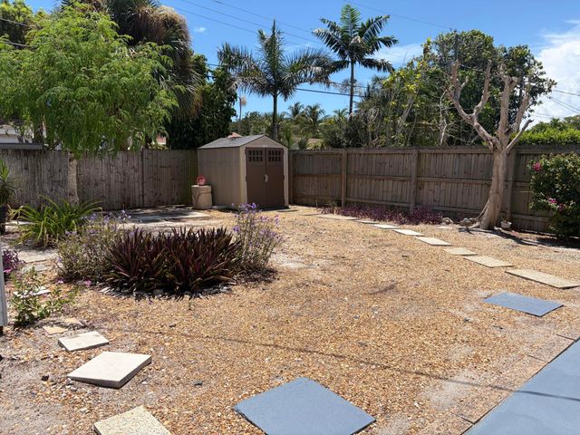 3578 N OLD DIXIE Highway, Delray Beach, FL 33483