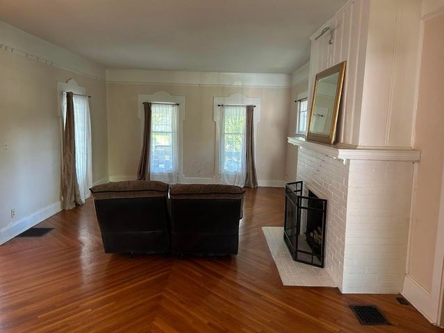 310 W 6th Street, Marysville, OH 43040