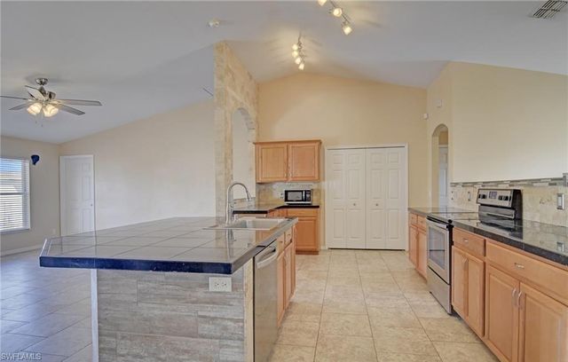 1729 NE 21st ST, Cape Coral, FL 33909