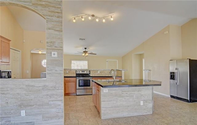 1729 NE 21st ST, Cape Coral, FL 33909