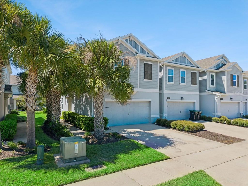 Image 2 of property listing at 12432 TURTLE GRASS DRIVE, Orlando, FL 32824