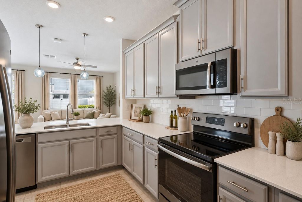 Image 14 of property listing at 12432 TURTLE GRASS DRIVE, Orlando, FL 32824