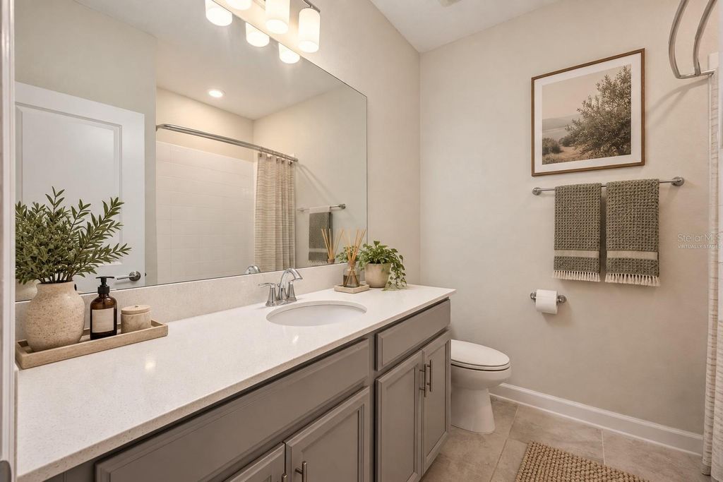 Image 23 of property listing at 12432 TURTLE GRASS DRIVE, Orlando, FL 32824