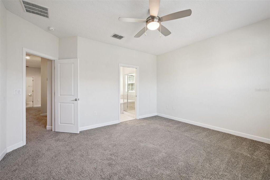 Image 28 of property listing at 12432 TURTLE GRASS DRIVE, Orlando, FL 32824