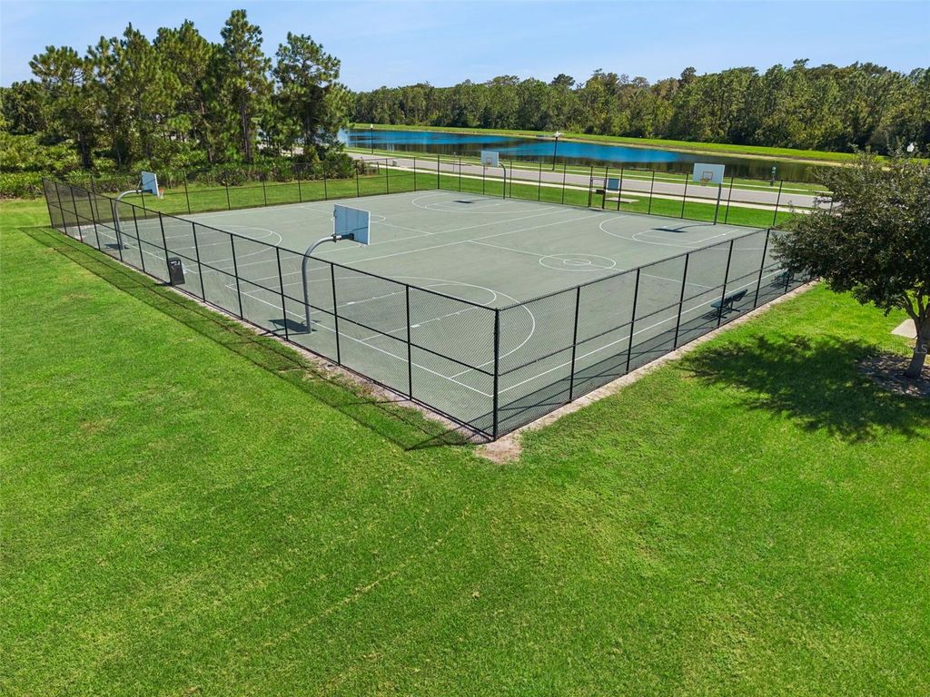 Image 60 of property listing at 12432 TURTLE GRASS DRIVE, Orlando, FL 32824