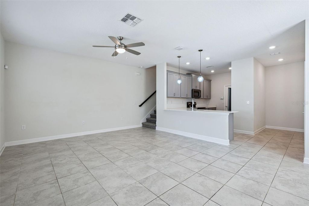 Image 7 of property listing at 12432 TURTLE GRASS DRIVE, Orlando, FL 32824