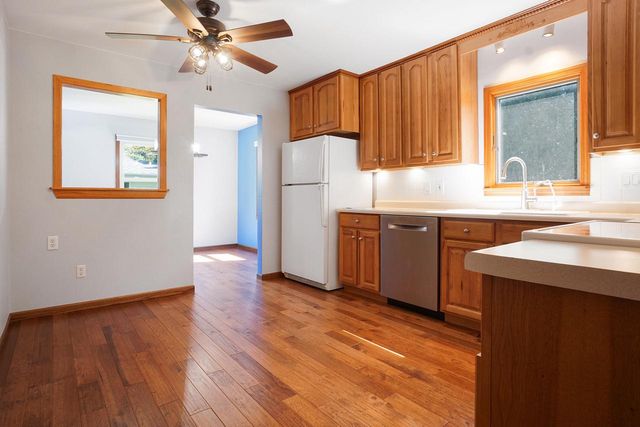 524 Birch LANE, Hartford, WI 53027