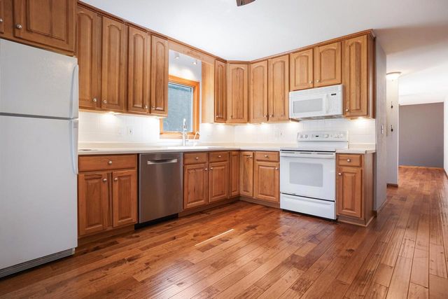 524 Birch LANE, Hartford, WI 53027