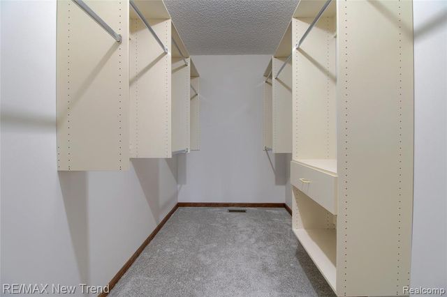 7252 Steeplechase Drive, Saline, MI 48176