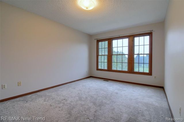 7252 Steeplechase Drive, Saline, MI 48176