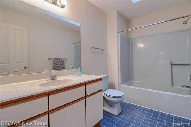 7252 Steeplechase Drive, Saline, MI 48176