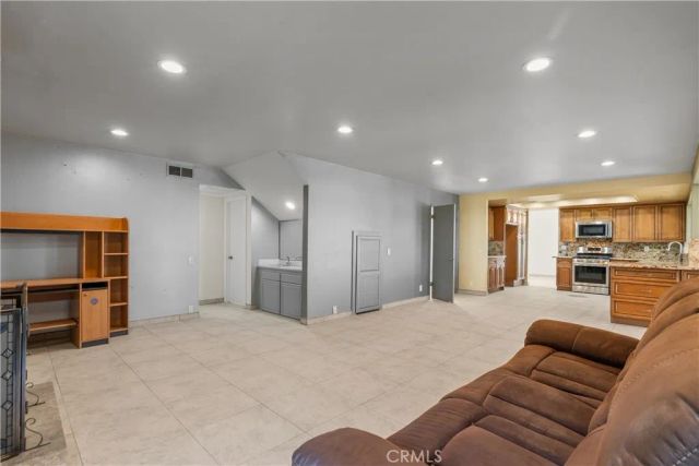 986 Calle Primavera, San Dimas, CA 91773