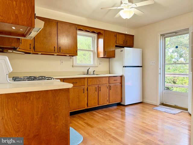 1232 BERK AVE, Baltimore, MD 21237