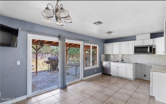3607 W Avenue K11, Lancaster, CA 93536
