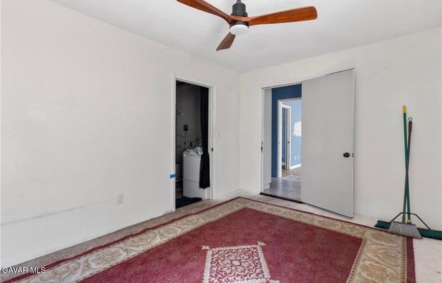 3607 W Avenue K11, Lancaster, CA 93536