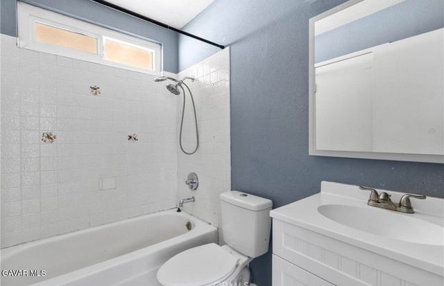 3607 W Avenue K11, Lancaster, CA 93536