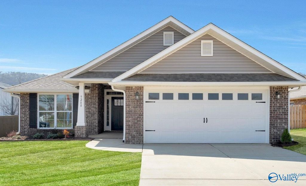 106 Vickery Court, Huntsville, AL 35810