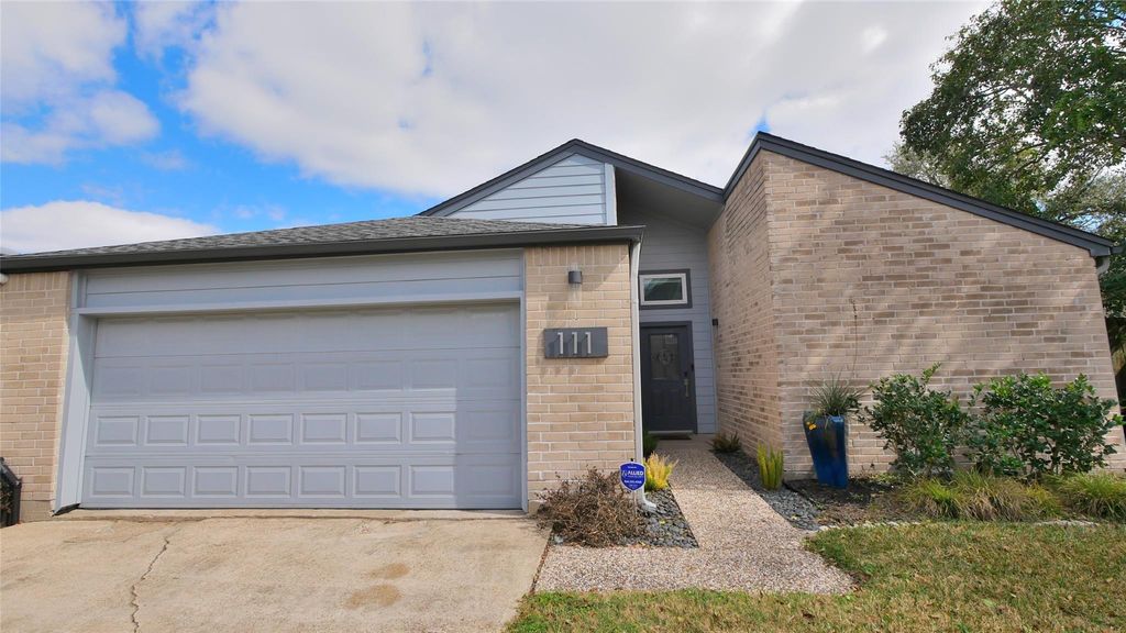 12800 Briar Forest 111, Houston, TX 77494