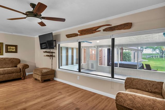 202 Lakeview, Lake City, TX 78368