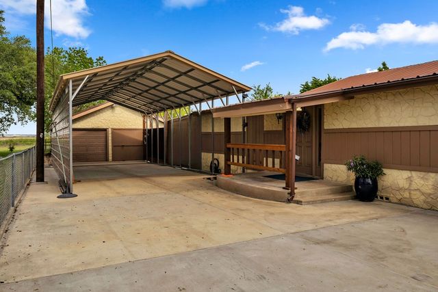 202 Lakeview, Lake City, TX 78368