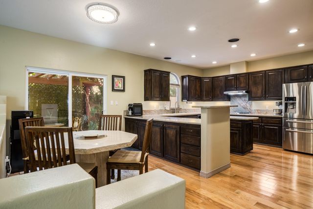 6605 Beau Chene NE, Albuquerque, NM 87111