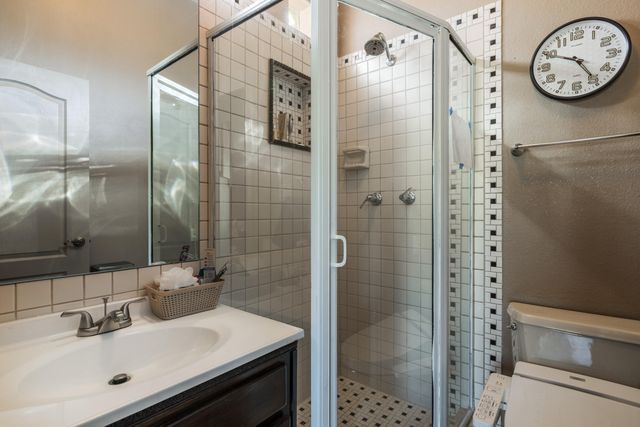 6605 Beau Chene NE, Albuquerque, NM 87111